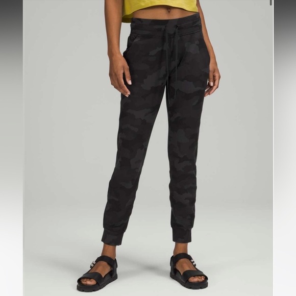lululemon athletica Pants - Lululemon Ready to Rulu Jogger 29" Heritage 365 Camo Deep Coal Multi